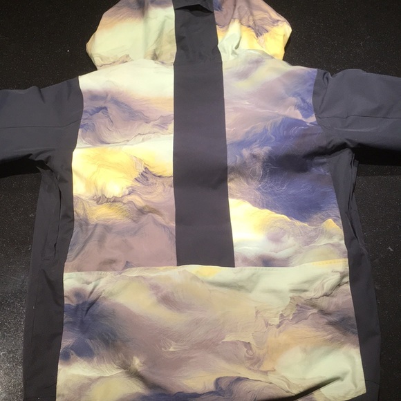 Quicksilver Dry Flight Ski/Snowboard Jacket - Picture 7 of 8